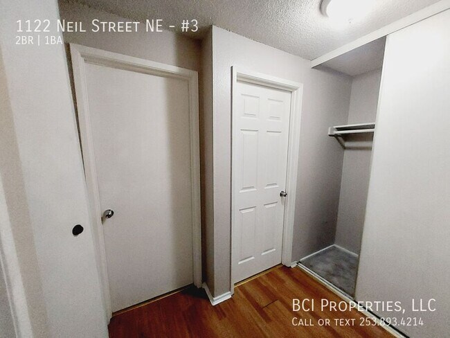 Building Photo - 1122 Neil St NE