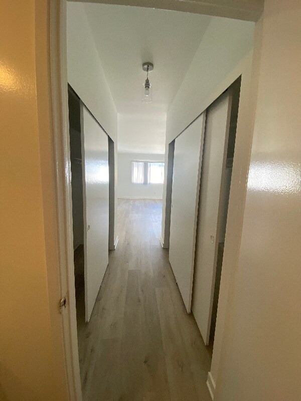 Building Photo - 5335 Yarmouth Ave