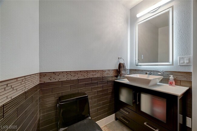 Building Photo - 1140 Brown Hill Ct