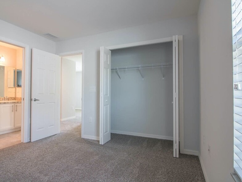 Building Photo - 1097 Grantham Dr