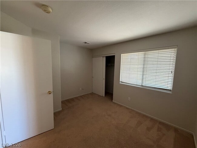 Building Photo - 1020 Allure Dr