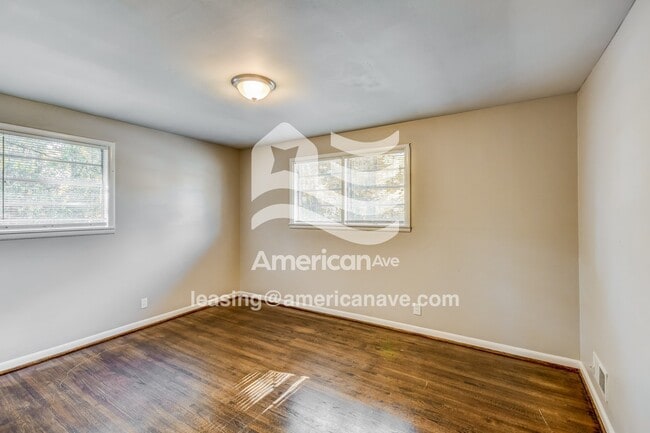 Building Photo - 2515 Ridgewood Rd