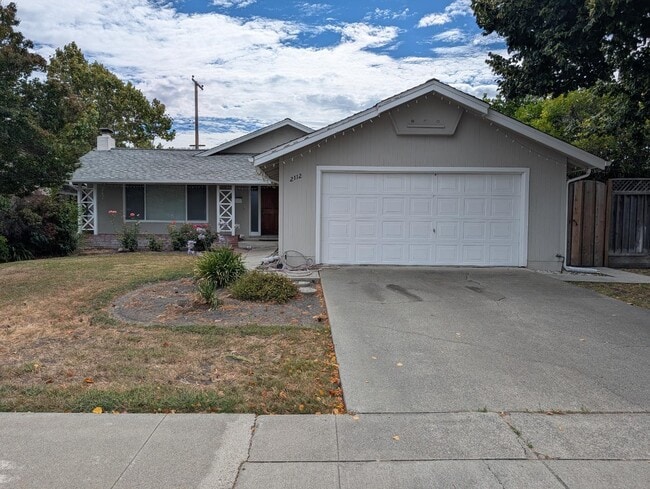 Building Photo - 2112 Rockhurst Ct