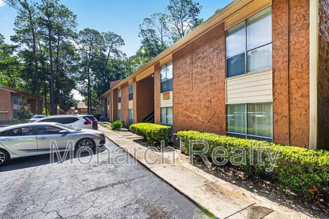 Building Photo - 1810 NW 23rd Blvd