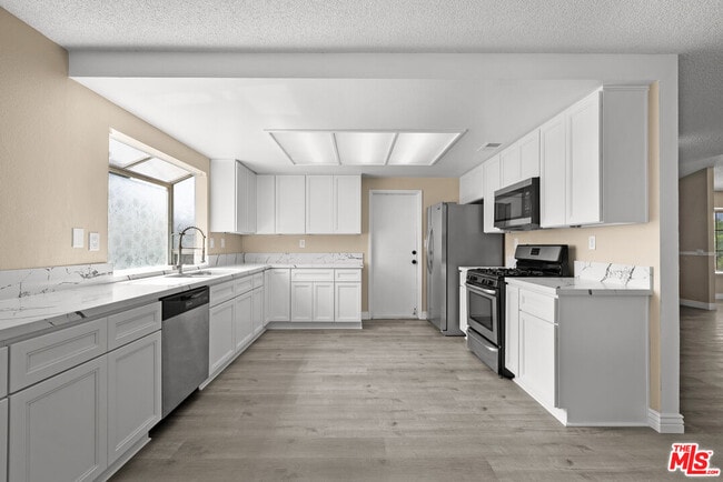 Building Photo - 25626 Vespucci Ave