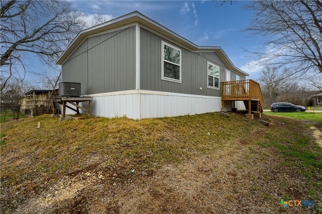 Building Photo - 910 Ashwood Dr