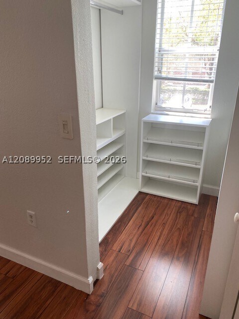 Building Photo - 2496 Centergate Dr
