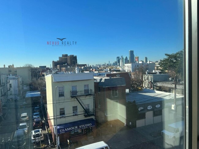 Building Photo - 45-11 Broadway