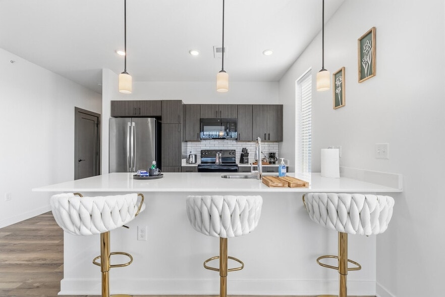 Building Photo - 1420 Prospect St