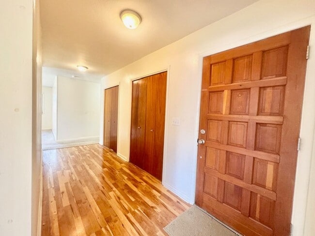 Building Photo - 135 Perdido Cir