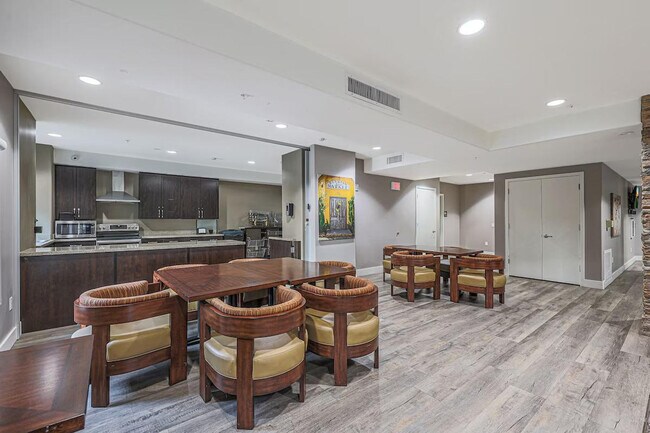 Building Photo - 5450 E Deer Valley Dr