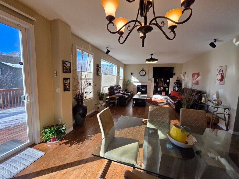 Building Photo - 9536 W Avalon Dr