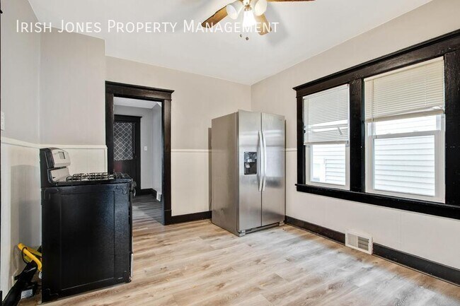 Building Photo - 128 Crowley Ave