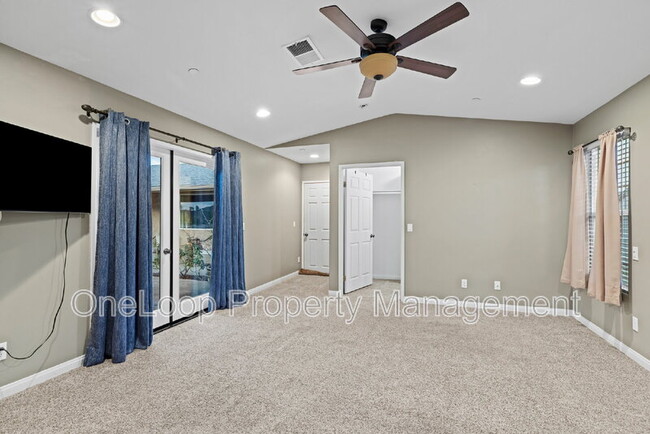 Building Photo - 8823 Los Coches Rd