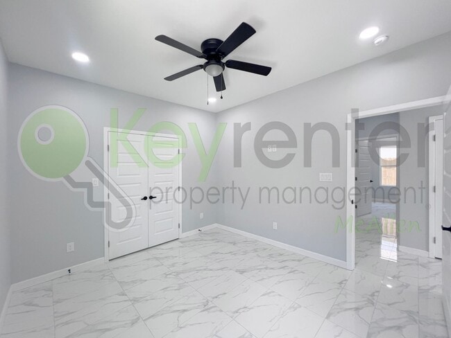 Building Photo - 3bed/2bath Apartment in Edinburg.  Don't M...