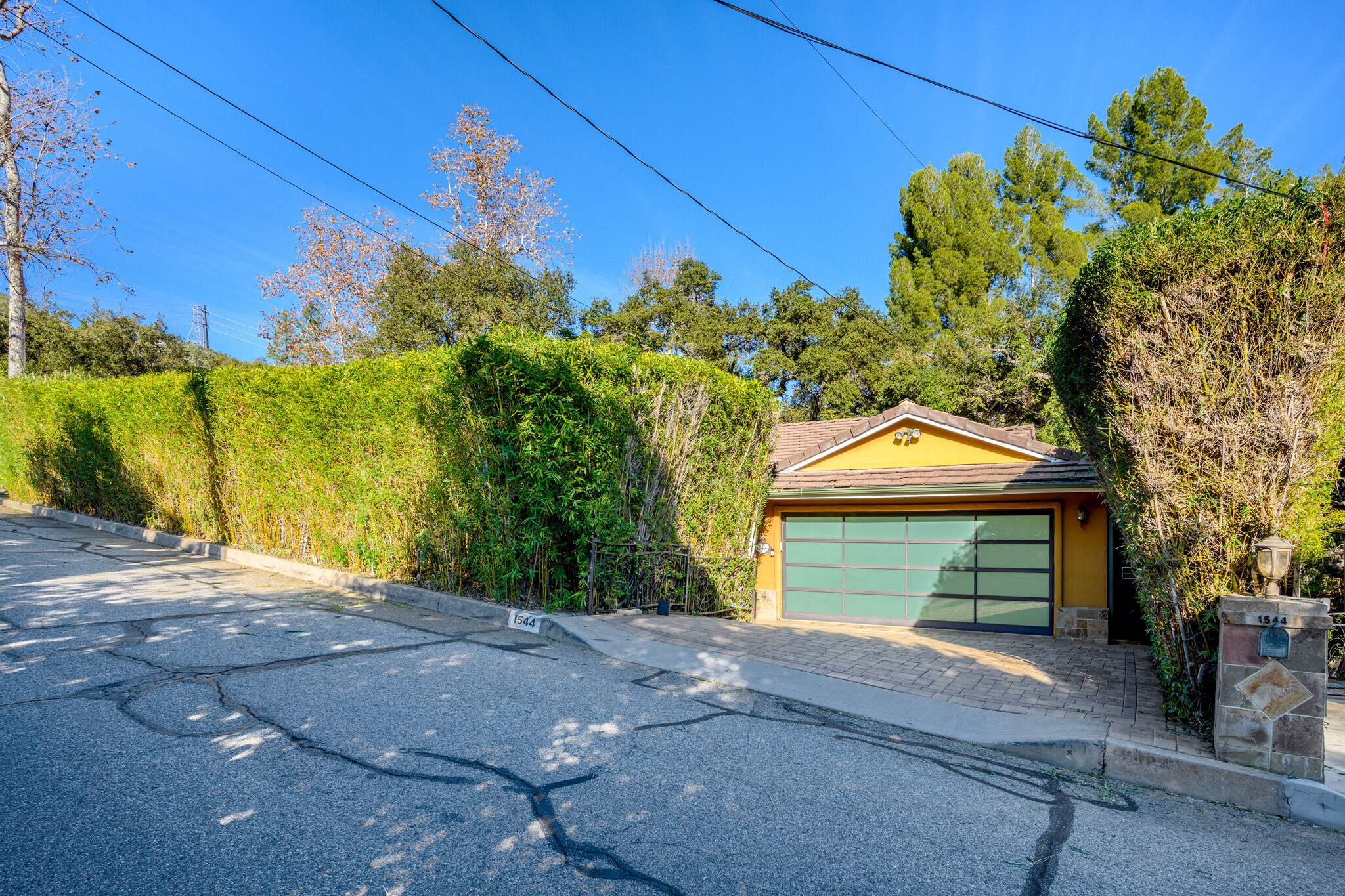 Building Photo - 1544 Golf Club Dr