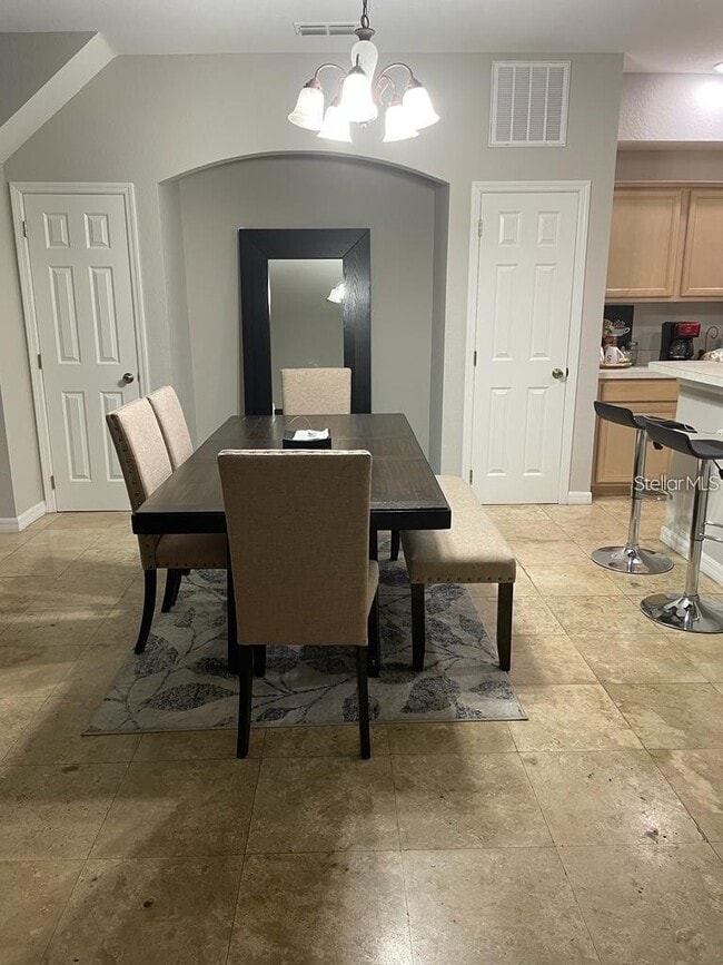 Building Photo - 3025 Ashland Ln S