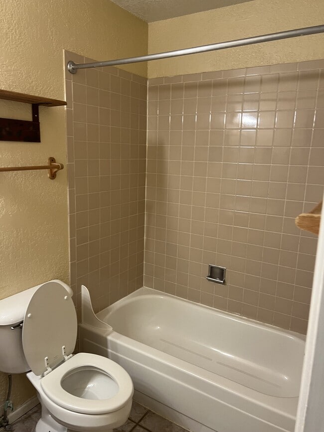 Building Photo - 25972 US-70