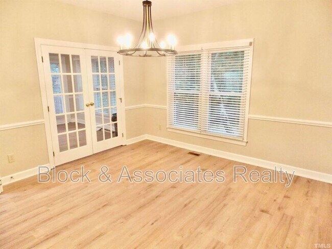 Building Photo - 54 Preakness Dr