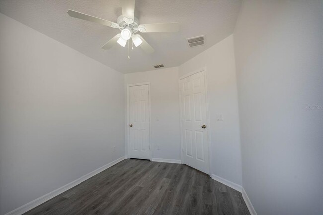 Building Photo - 1241 S Beach Cir