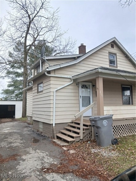 Building Photo - 166 Wesley Ave