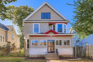 Building Photo - 3308 Stevens Ave