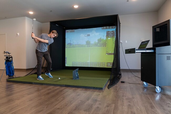 Building Photo - 2023 N Broadmoor Ave