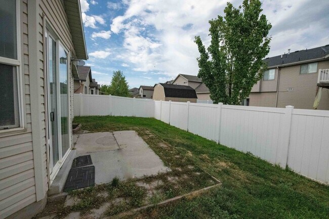 Building Photo - 238 Caleb Dr