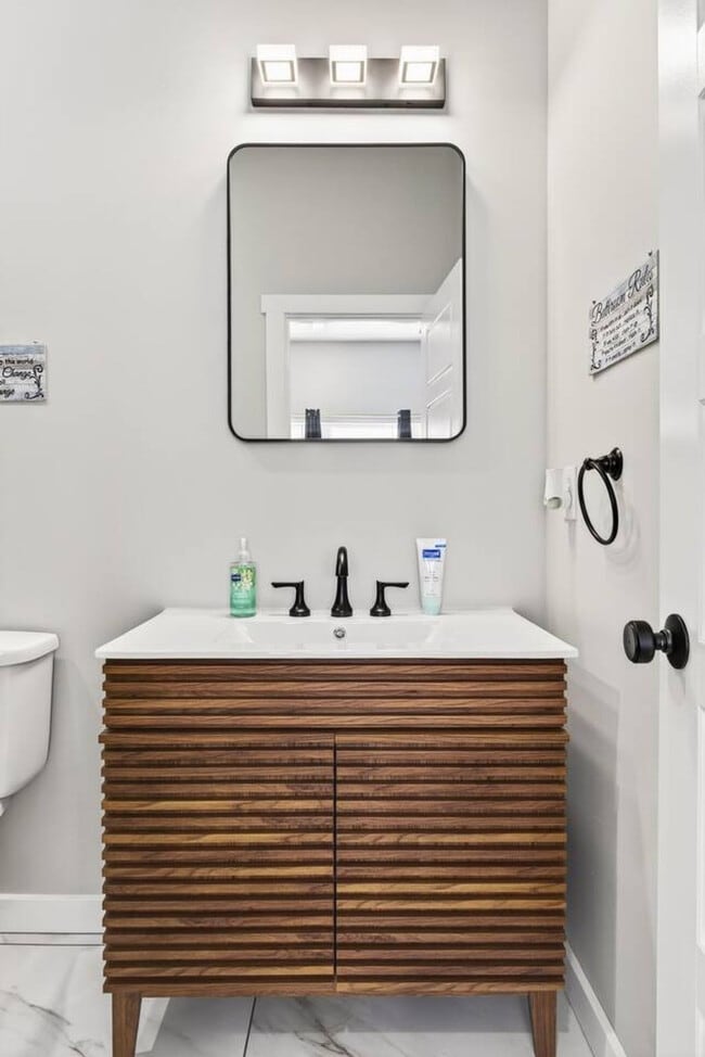 Building Photo - 518 Prospect St