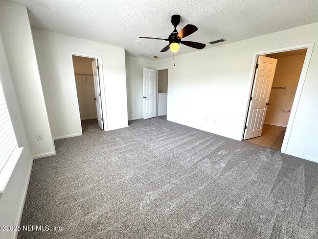Building Photo - 1500 Calming Water Dr