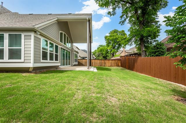 Building Photo - 805 Veranda View