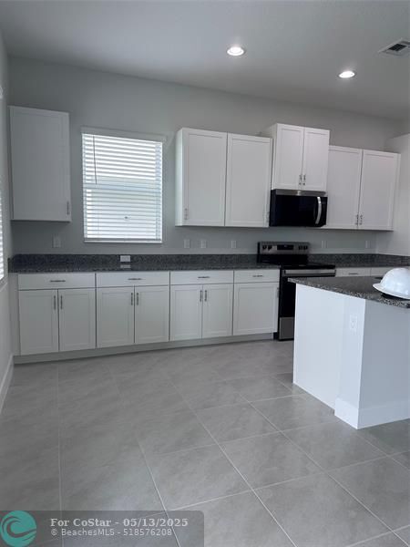 Building Photo - 14046 Spruce Pne Dr
