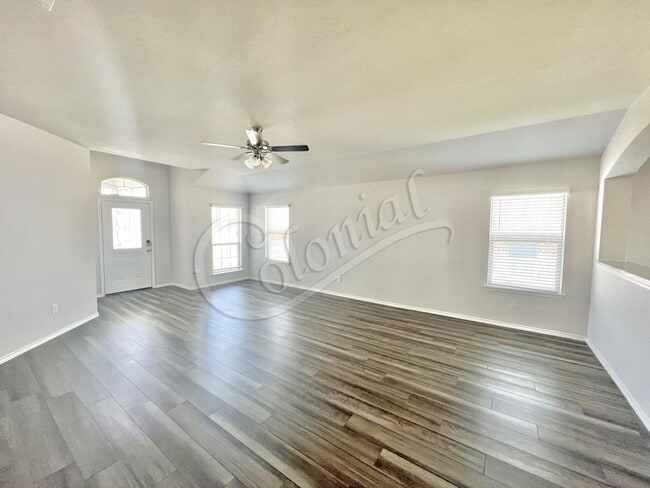 Building Photo - AVAILABLE BEGINNING OF MAY, APPLY TODAY ON OUR WEBSITE!