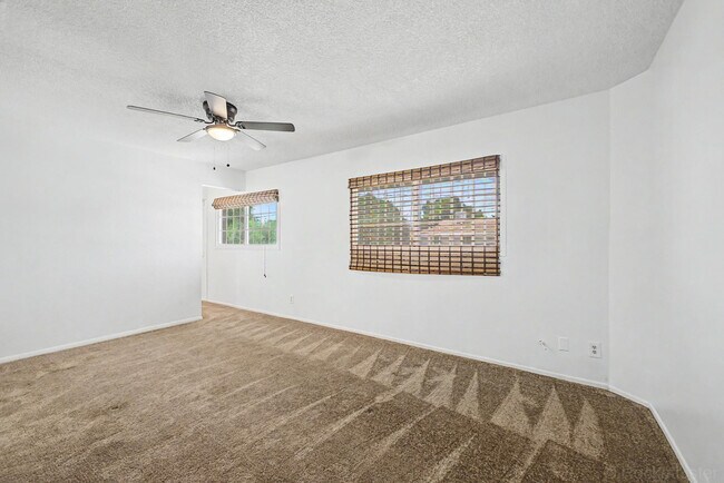 Building Photo - 4522 N 15th Ave