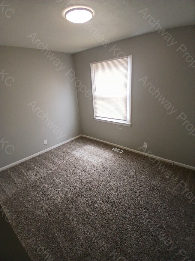 Building Photo - 1267 Petzold Dr