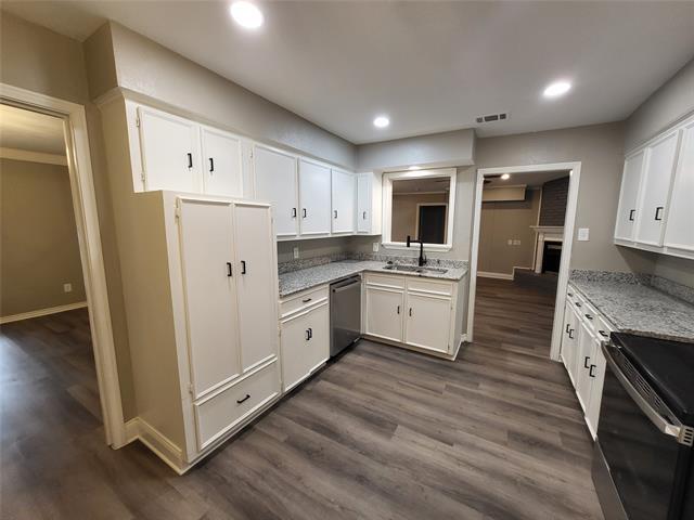 Building Photo - 14706 Overview Dr