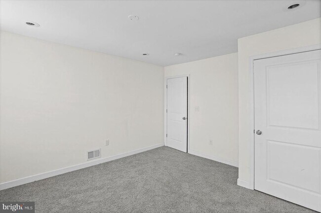 Building Photo - 609 McKewin Ave
