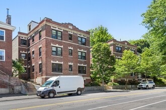 Building Photo - 590 Washington St