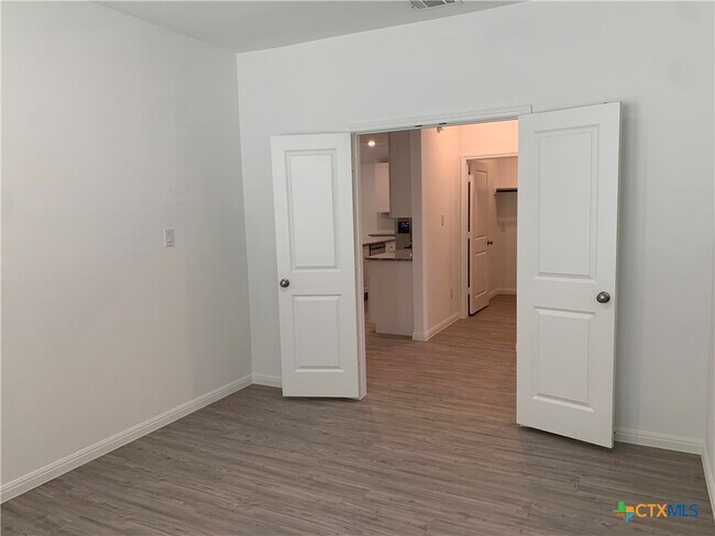 Building Photo - 458 Fairy Duster Dr