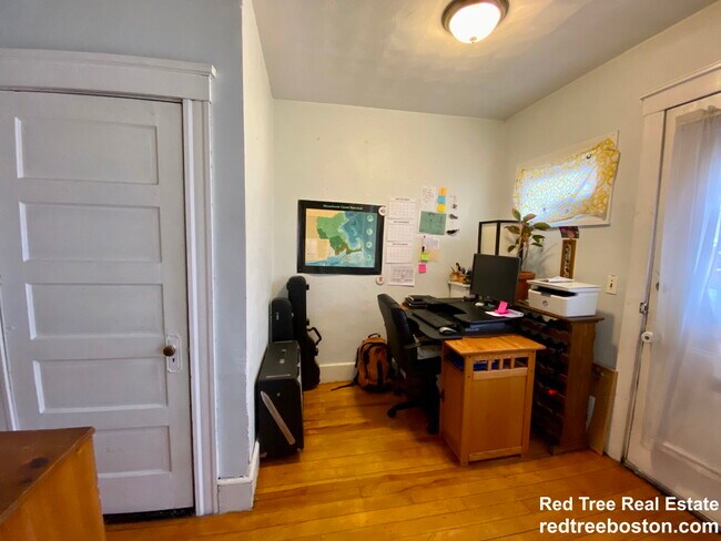 Building Photo - 79 Wareham St