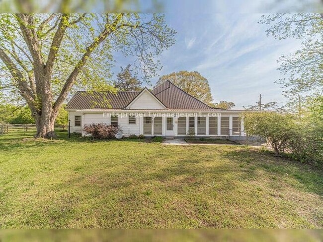 Building Photo - 7680 Jefferson River Rd