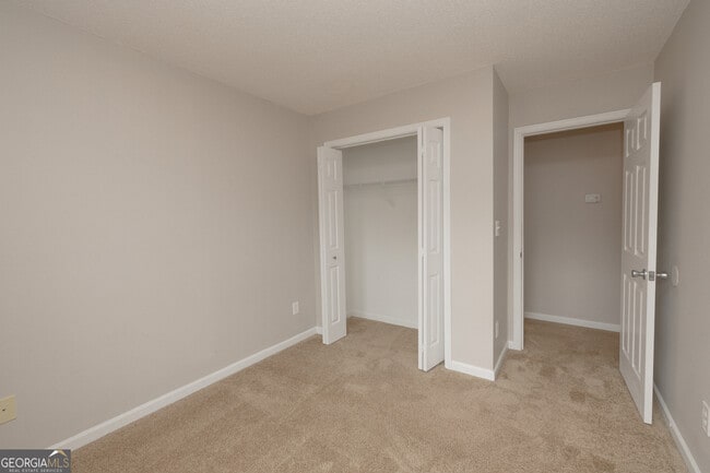 Building Photo - 2256 Nicole Dr