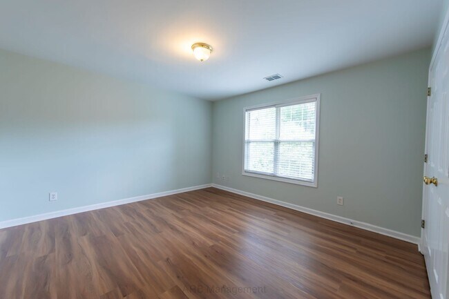 Building Photo - Beautiful 4-Bedroom Home in Desirable East Cobb – Prime Marietta Location!