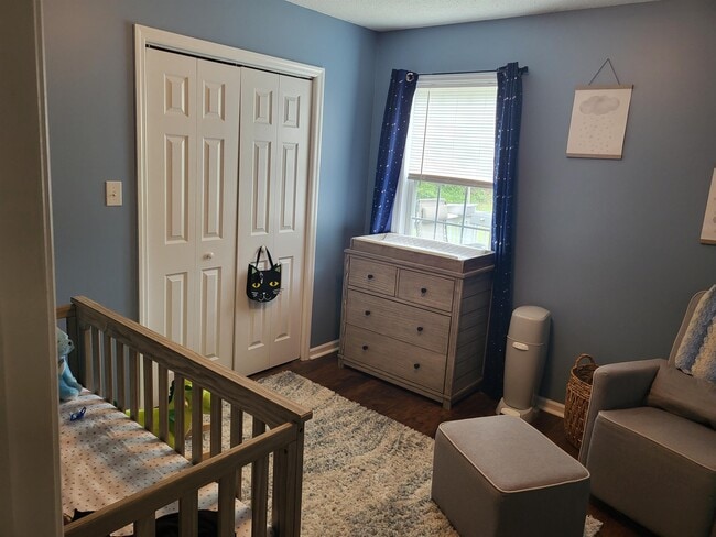 Building Photo - 124 Villa Park Dr