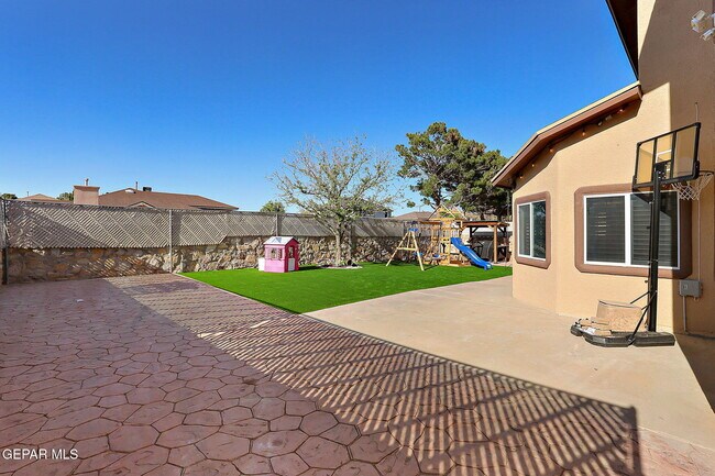 Building Photo - 13913 Golden Mesa Ct