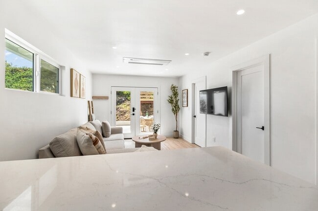 Building Photo - 2691 Palomino Cir