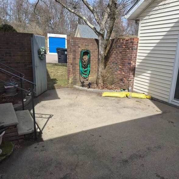 Building Photo - 956 Brighton Way