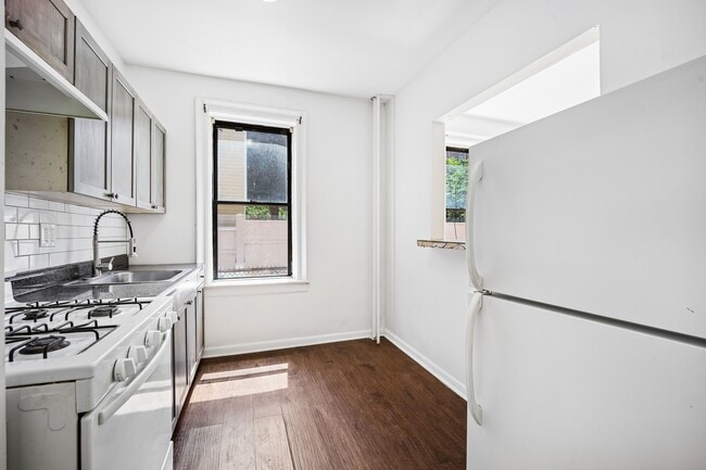 Building Photo - 429 Fairmount Ave