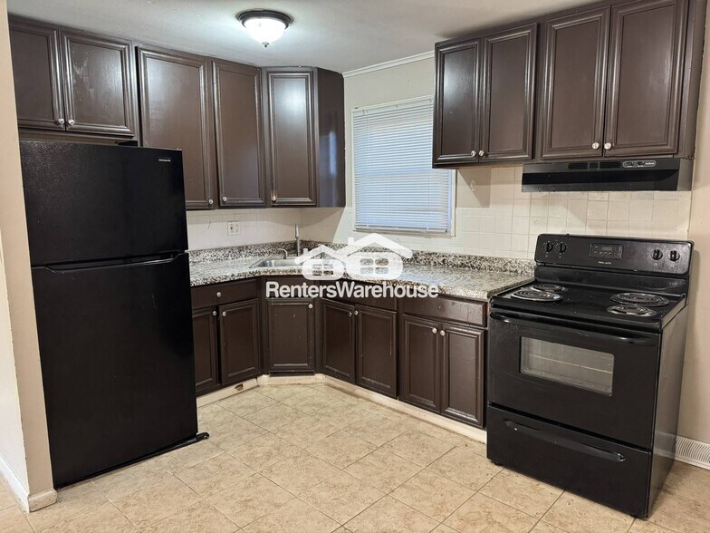 Building Photo - 11880 Criterion Ave