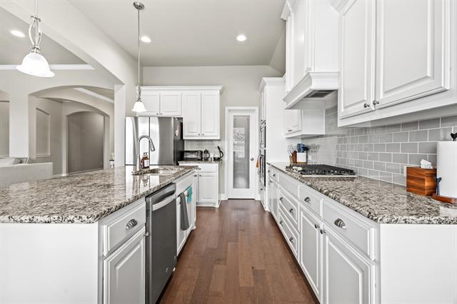 Building Photo - 3206 Woodford Dr
